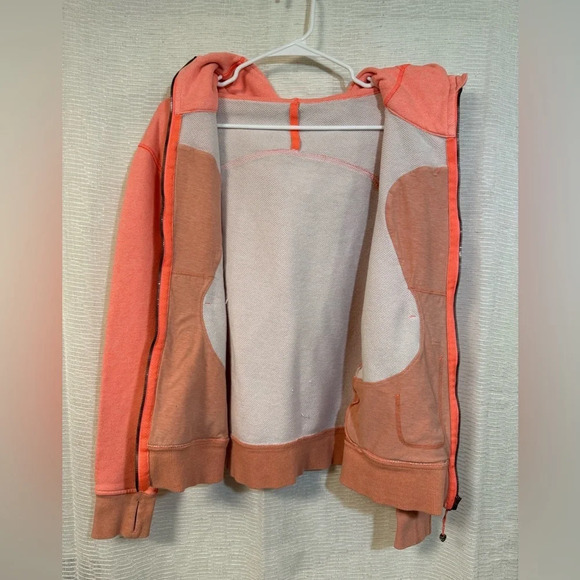 Lululemon Peach Full Zip On the Daily Hoodie Size 4 - Picture 9 of 9